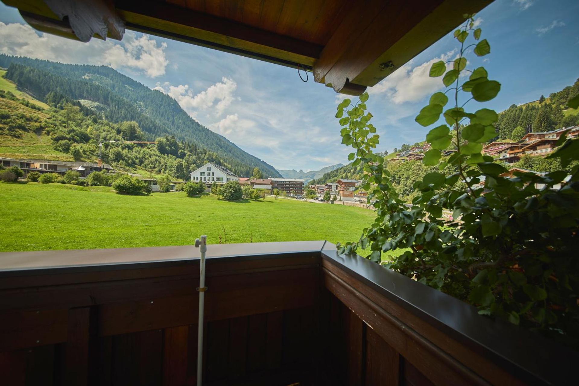 Ski & Bike Appartements Forsthaus * Saalbach-Hinterglemm