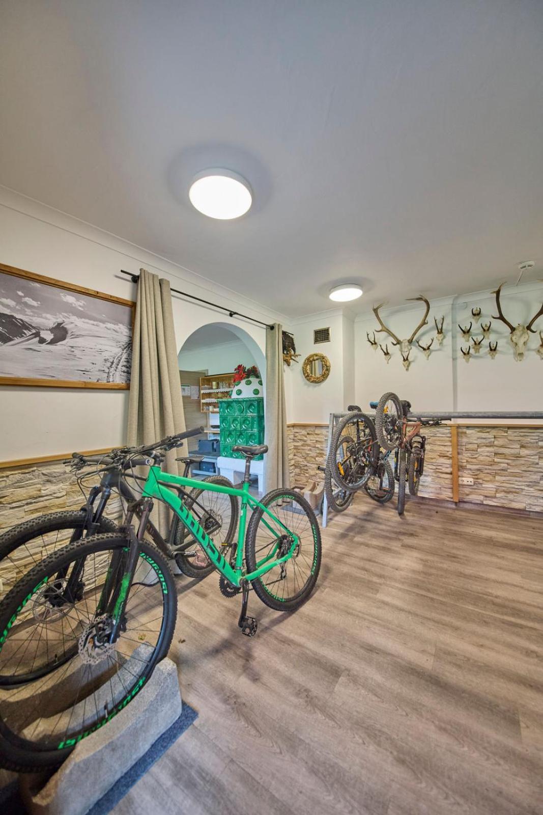 Apartment & Bike Forsthaus *